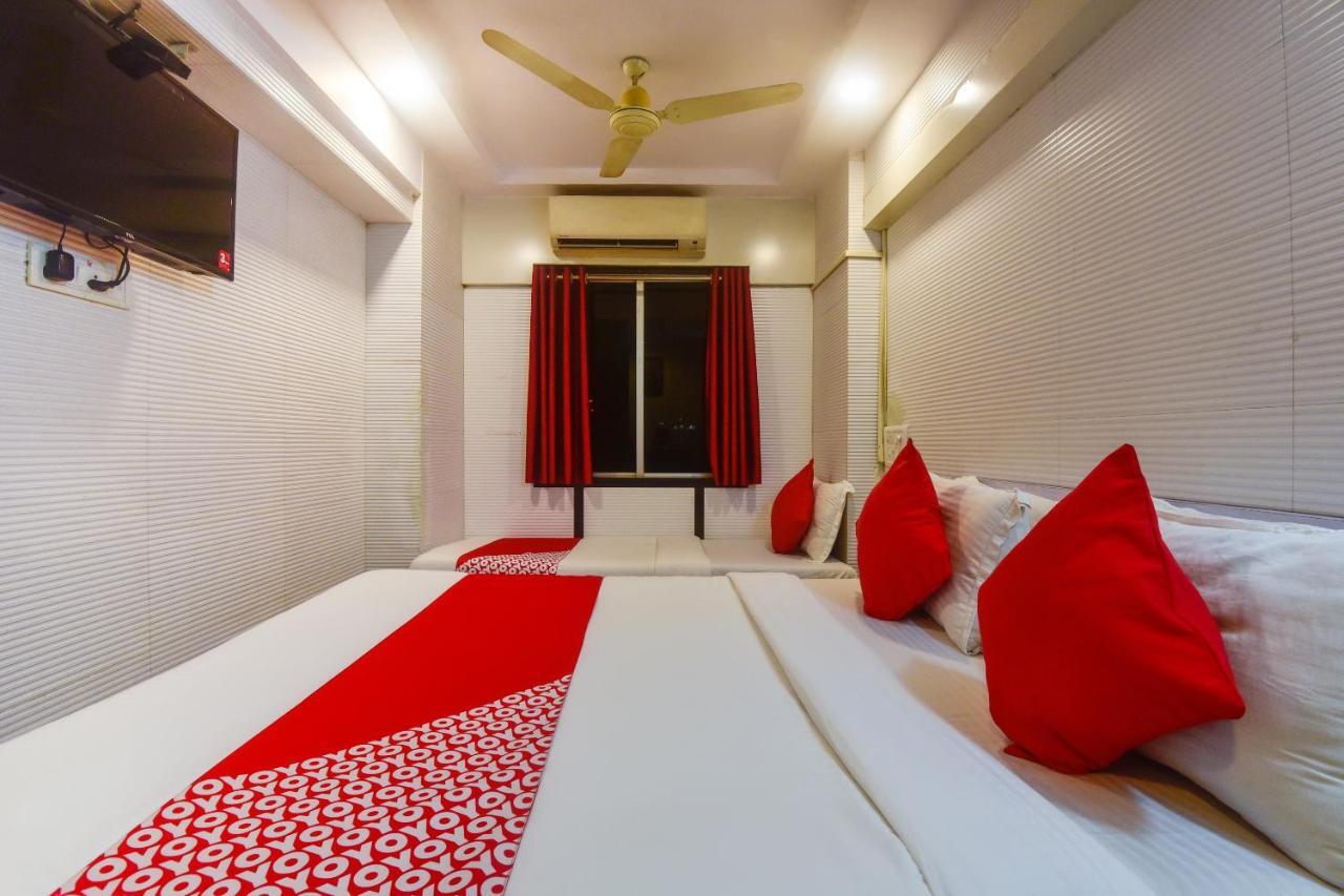 Hotel Oyo 64101 Bandra Terminus Bombay